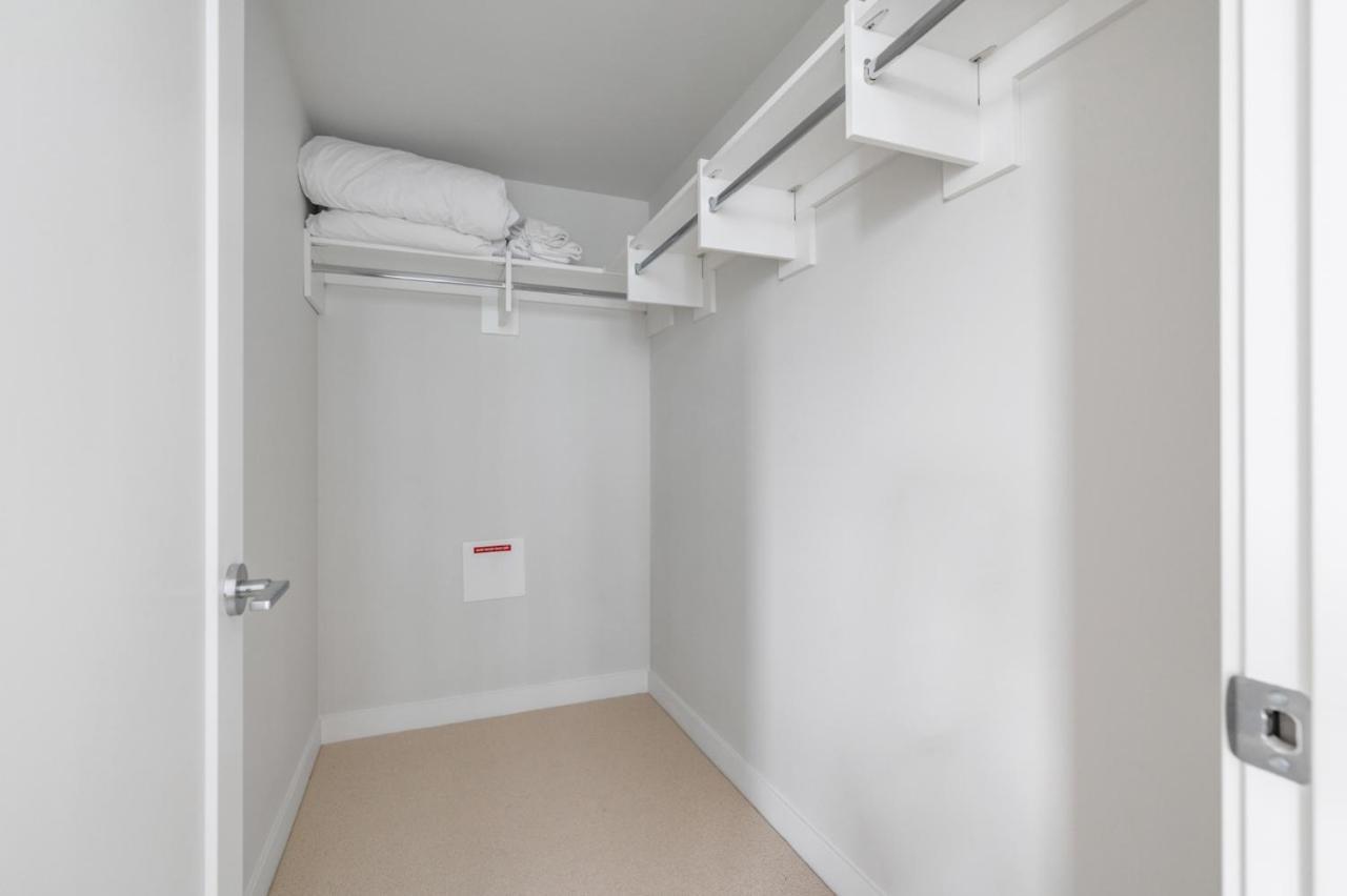 וונקובר Urban Oasis: Stylish Apartment Retreat At Ubc מראה חיצוני תמונה